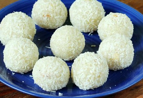 Nariyal Ladoo on a plate